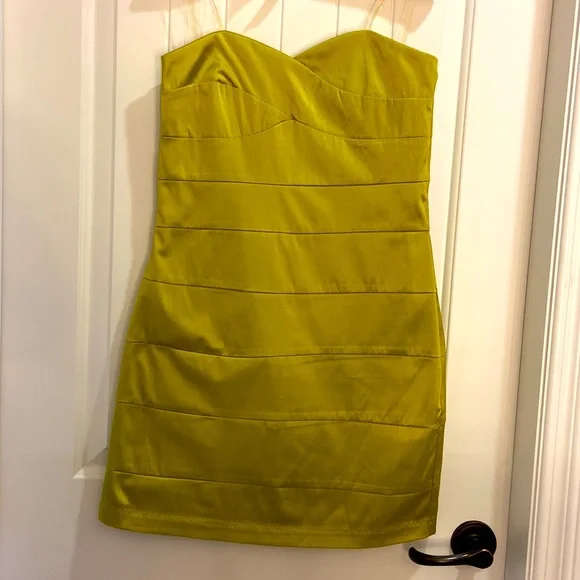 Cocktail Dress - Picture 3 of 5